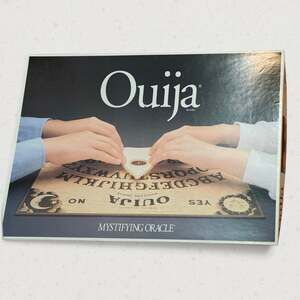 Parker Brothers Ouija Mystifying Oracle Board Game Vintage 1992 90s Complete Set